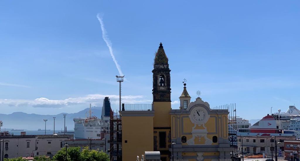 La Terrazza Sul Porto Daire Napoli Dış mekan fotoğraf